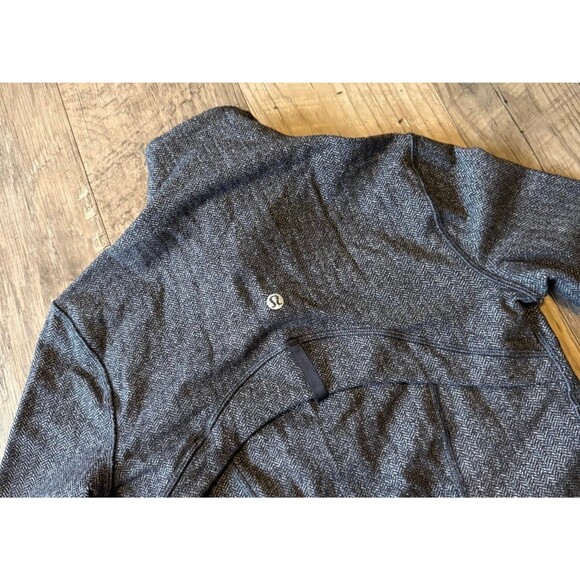 Lululemon Define Jacket Size 2 - Picture 1 of 6